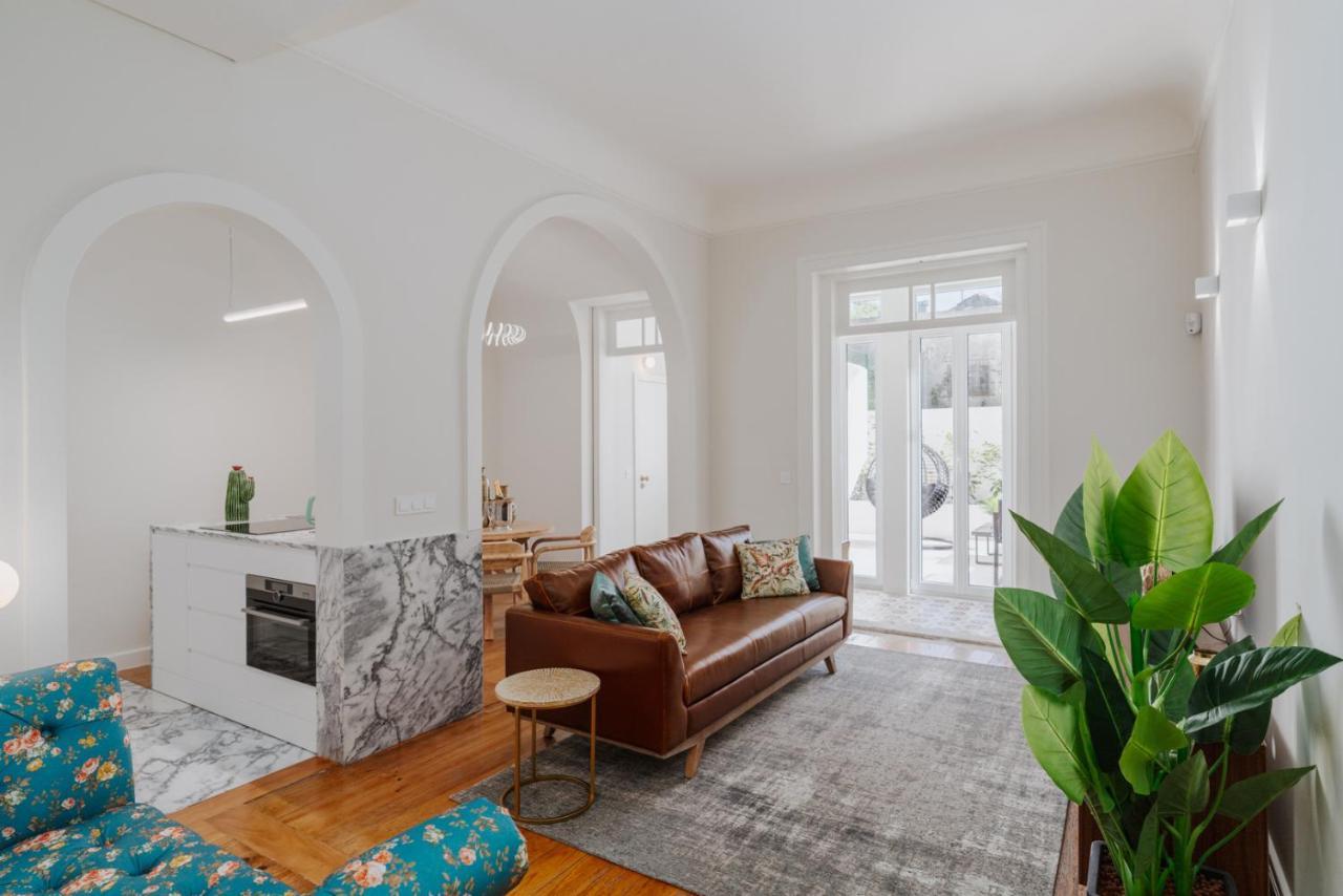 Appartement Romantic Luxury House W Captivating Outdoor Patio *