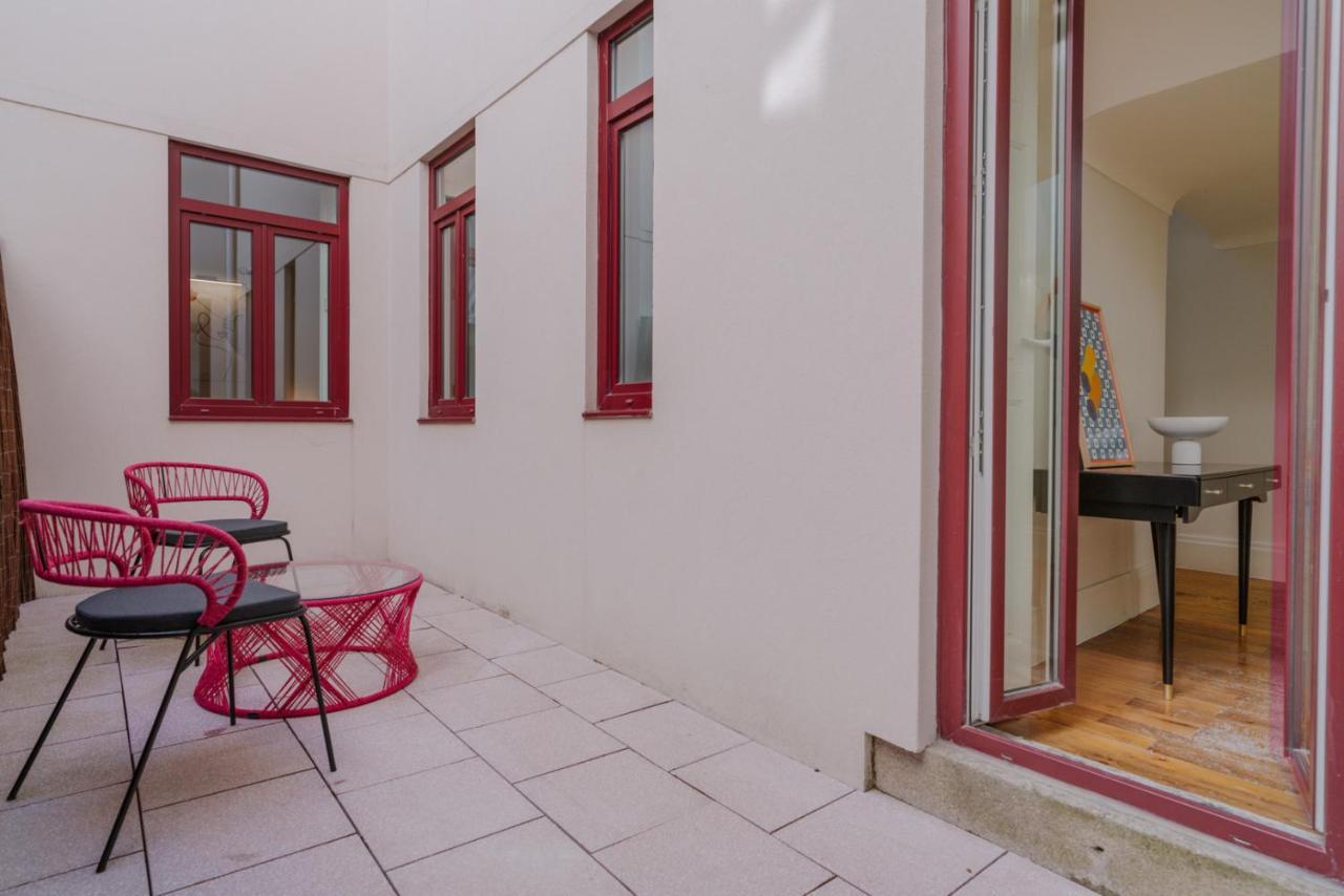 Romantic Luxury House W Captivating Outdoor Patio Appartement